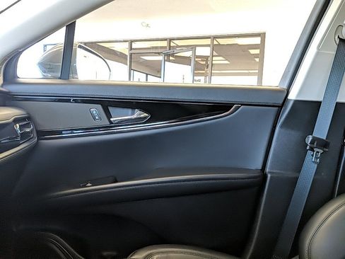 Certified 2022 Lincoln Nautilus Reserve image 22