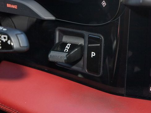 Used 2022 Porsche Taycan 4 Cross Turismo image 26