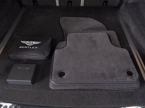 New 2025 Bentley Bentayga V8 image 46