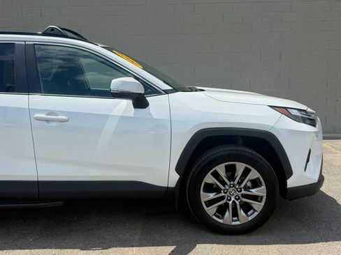 Used 2025 Toyota RAV4 XLE Premium w/ Weather Package AWD/4WD image 15