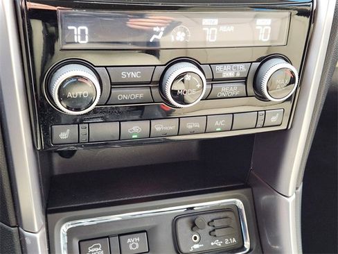 Used 2020 Subaru Ascent Limited w/ Technology Package image 19
