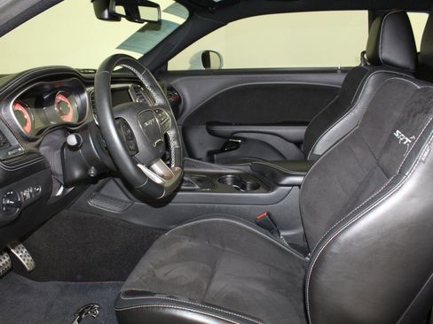 Used 2023 Dodge Challenger SRT Hellcat w/ Driver Convenience Group image 23