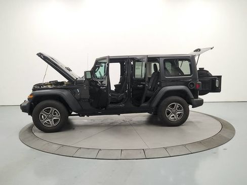 Used 2022 Jeep Wrangler Unlimited Sport AWD/4WD image 13