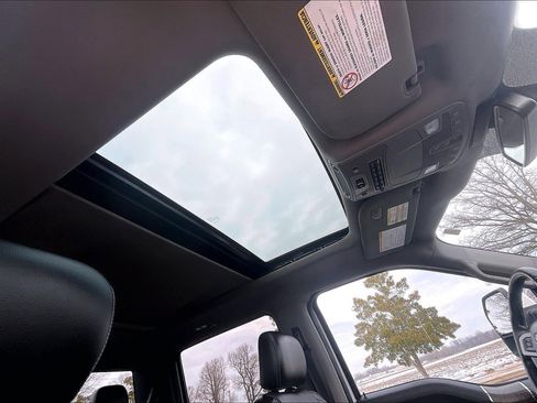 Used 2018 Ford F250 Lariat w/ Lariat Ultimate Package image 12