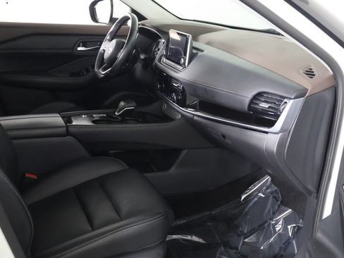 Used 2023 Nissan Rogue SL FWD image 24