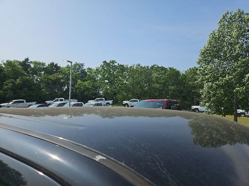 Used 2014 RAM 1500 Classic SLT AWD/4WD image 9