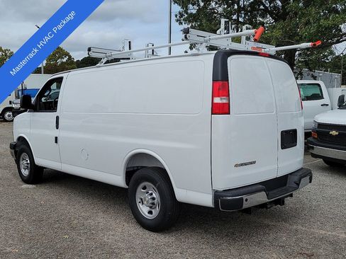 New 2025 Chevrolet Express 2500 Work Van 3D Cargo Van w/ Driver Convenience Package image 3