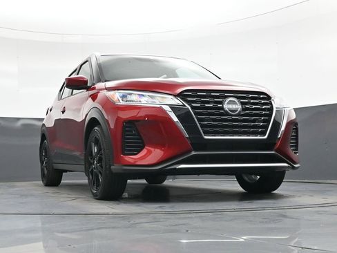 Used 2024 Nissan Kicks SV FWD image 45
