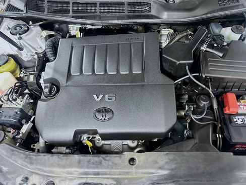 Used 2012 Toyota Avalon Limited image 32