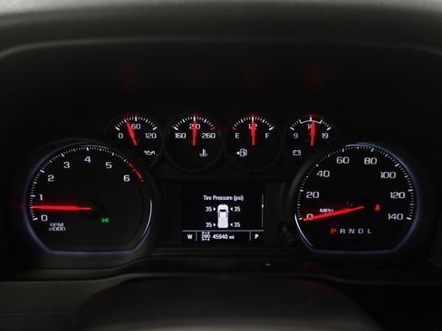 Used 2020 Chevrolet Silverado 1500 Custom w/ Custom Value Package image 25