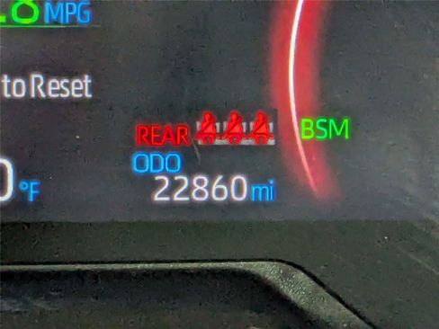 Used 2024 Toyota RAV4 XLE Premium FWD image 24