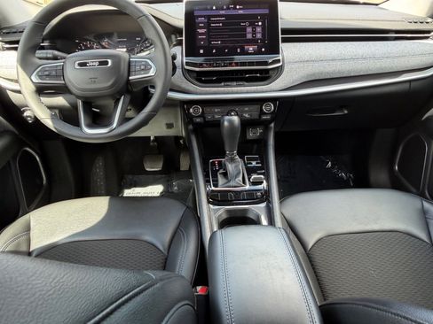 Used 2022 Jeep Compass Latitude AWD/4WD image 21