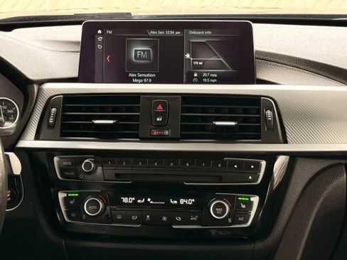 Used 2018 BMW 330i xDrive 330i xDrive Sedan 4D w/ Convenience Package image 28