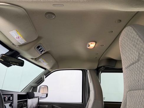 Used 2025 Chevrolet Express 3500 LT w/ LT Preferred Equipment Group RWD image 23