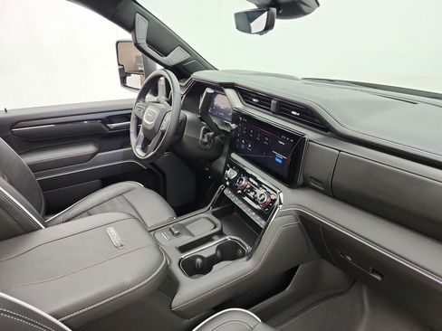 Used 2026 GMC Sierra 2500 AT4X w/ AT4X AEV Edition AWD/4WD image 18