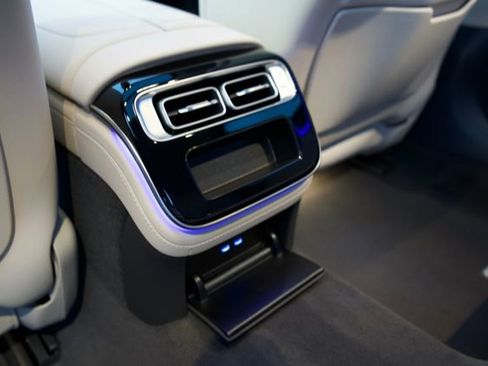 New 2026 Mercedes-Benz S 500 4MATIC image 30