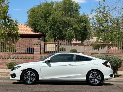 Used 2016 Honda Civic EX-L image 3