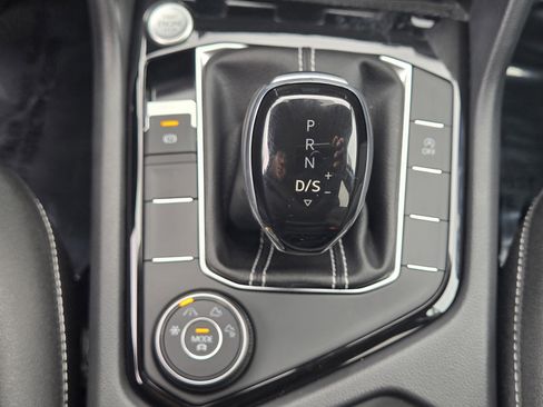 Used 2024 Volkswagen Taos SE image 22