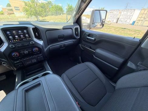 Used 2021 Chevrolet Silverado 1500 LT Trail Boss w/ Convenience Package II AWD/4WD image 14