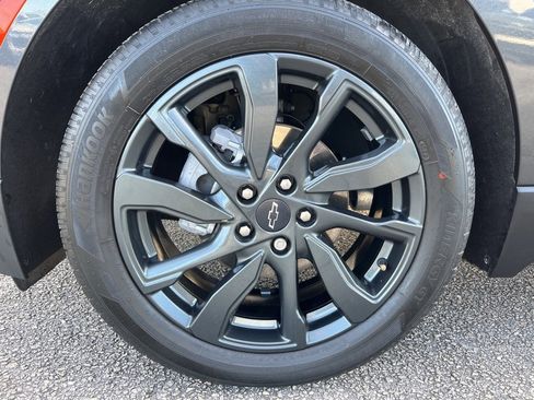 Used 2023 Chevrolet Equinox RS image 9