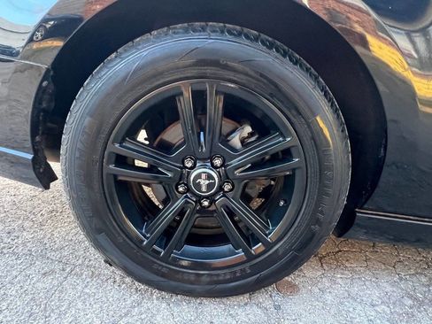 Used 2014 Ford Mustang Premium RWD image 22