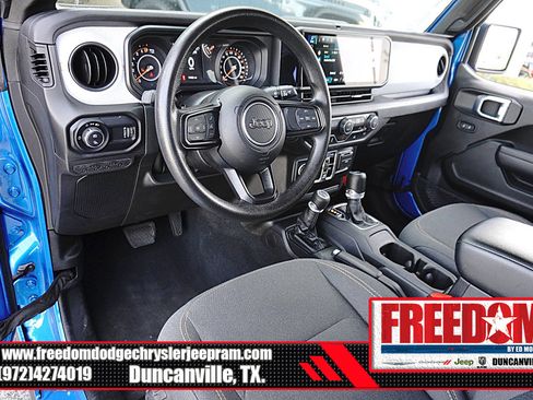 Used 2025 Jeep Gladiator Sport AWD/4WD image 10