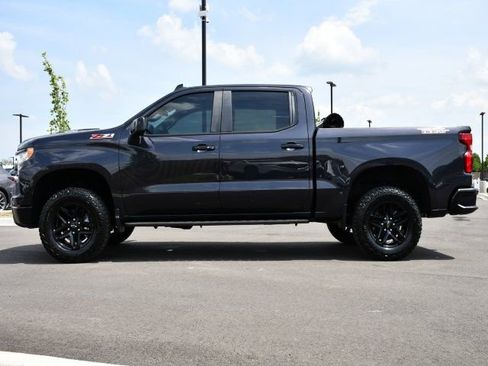 Used 2024 Chevrolet Silverado 1500 LT Trail Boss w/ Convenience Package II AWD/4WD image 4