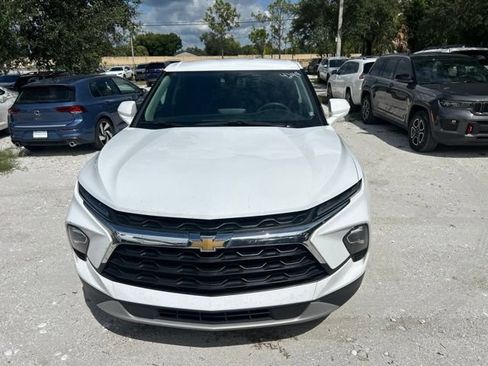 Used 2025 Chevrolet Blazer LT FWD image 15