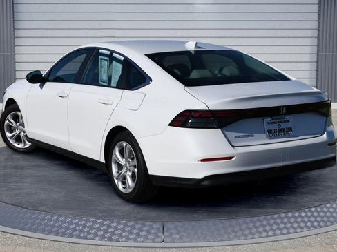 Used 2025 Honda Accord LX image 5