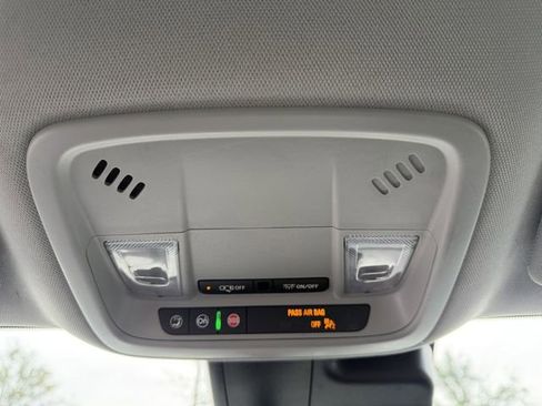 Used 2024 Chevrolet Malibu LT image 24