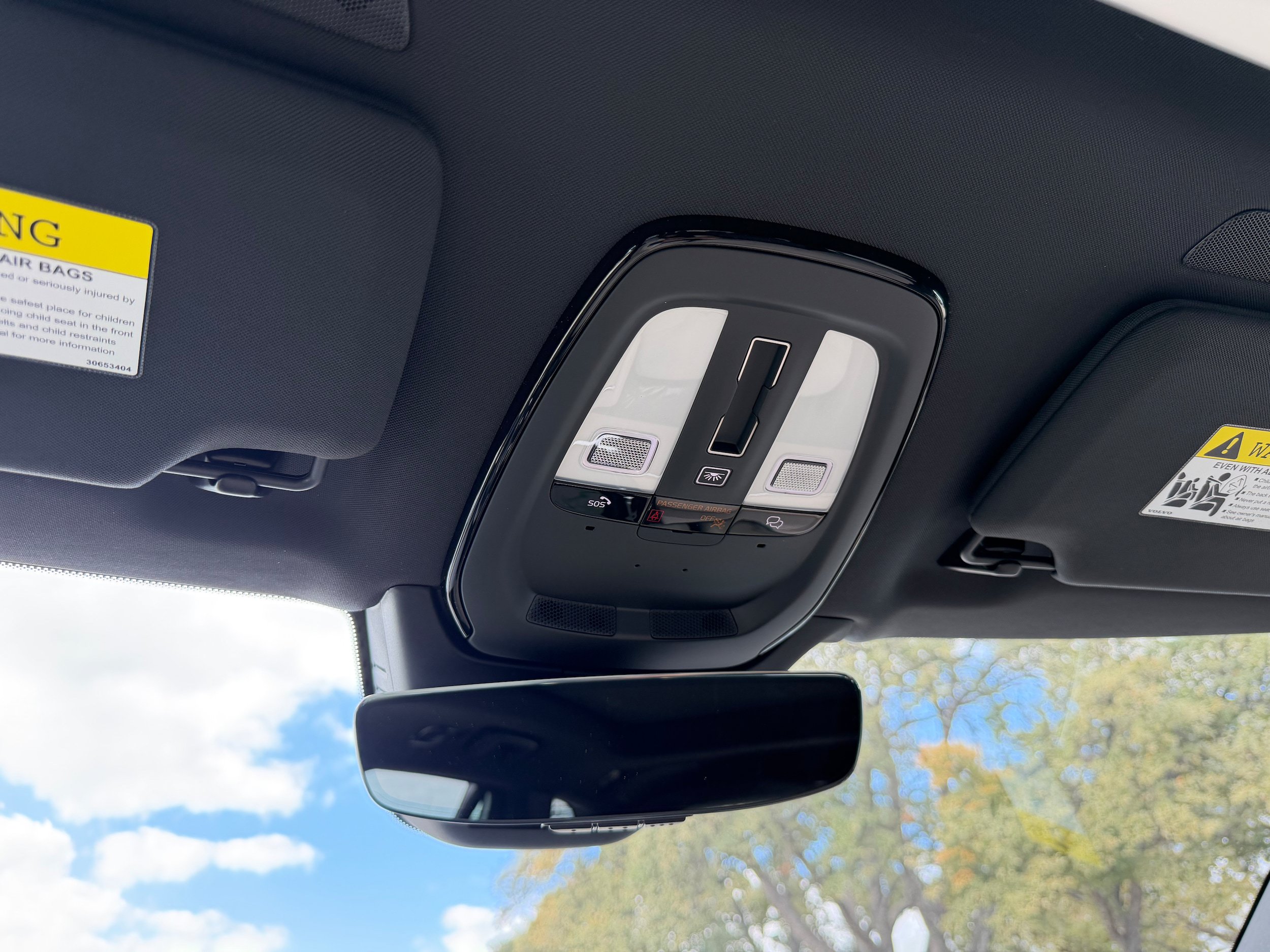 New 2026 Volvo XC90 T8 Plus AWD/4WD image 17