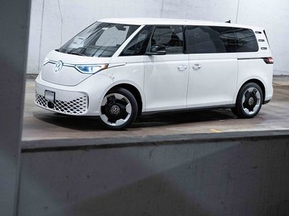 New 2025 Volkswagen ID. Buzz Pro S