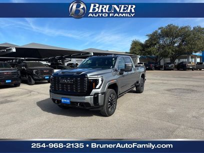 New 2026 GMC Sierra 2500 Denali Ultimate w/ LPO, Black Badging Package