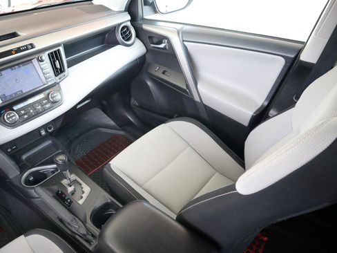 Used 2017 Toyota RAV4 XLE image 18