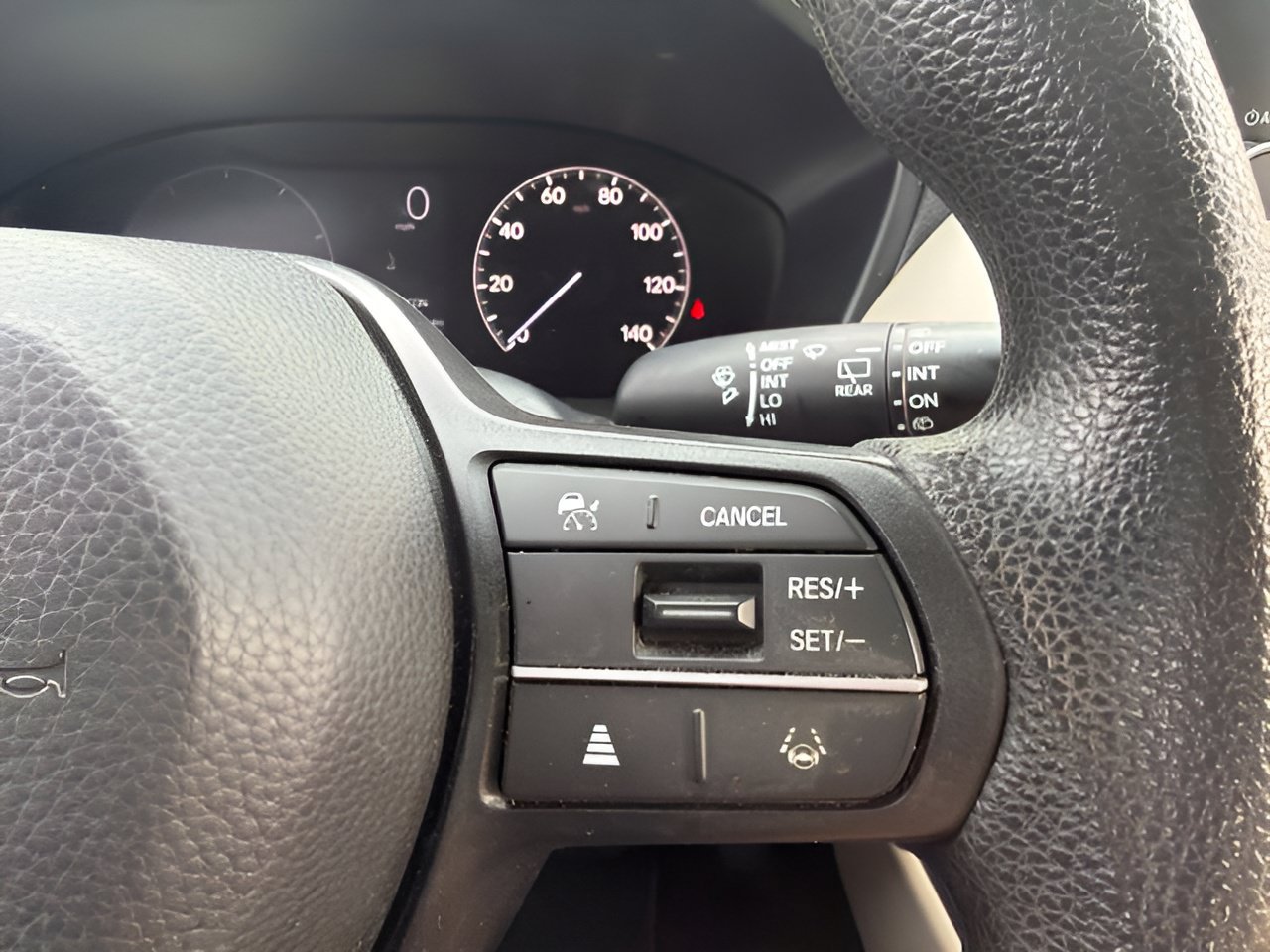 Used 2024 Honda HR-V LX image 21