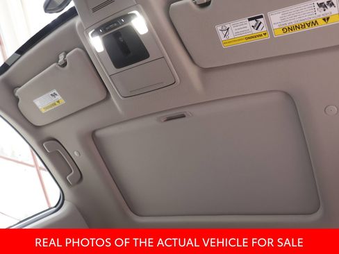 Certified 2018 Toyota Prius Three FWD image 18