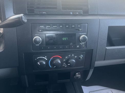 Used 2011 Dodge Dakota Big Horn image 25