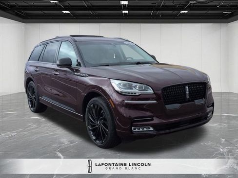 Used 2022 Lincoln Aviator Reserve w/ Equipment Group 201A image 7