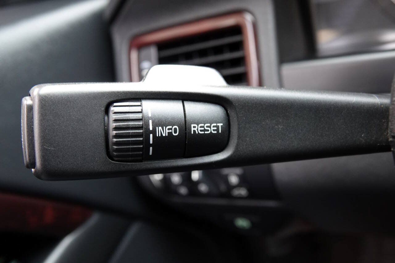 Used 2008 Volvo XC70 3.2 AWD/4WD image 93