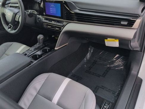 Used 2026 Toyota Camry SE w/ Convenience Package image 30