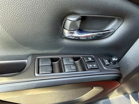 Used 2020 Nissan Titan PRO-4X w/ Pro-4x Convenience Package image 18