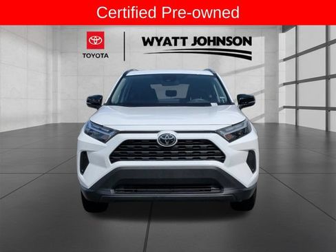 Certified 2025 Toyota RAV4 XLE FWD image 8