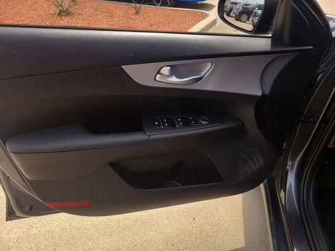 Used 2024 Kia Forte LXS image 15