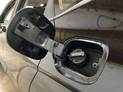 Used 2026 Hyundai Kona SE FWD image 92
