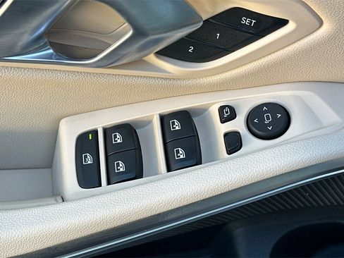 Used 2022 BMW 330i Sedan w/ Convenience Package image 15