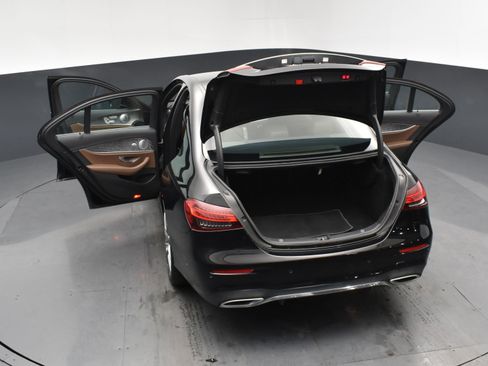 Used 2021 Mercedes-Benz E 450 4MATIC Sedan w/ Premium Package image 23