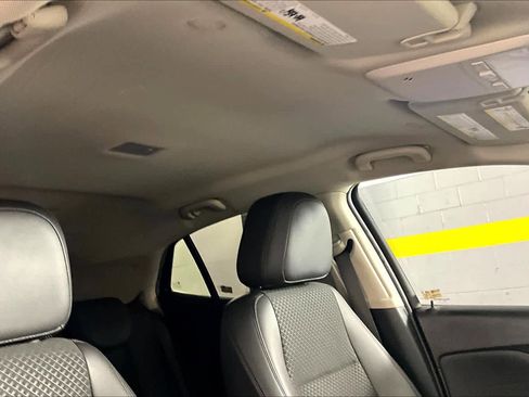 Used 2022 Buick Encore Preferred image 13