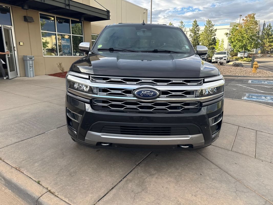 Used 2022 Ford Expedition Max Platinum AWD/4WD image 4