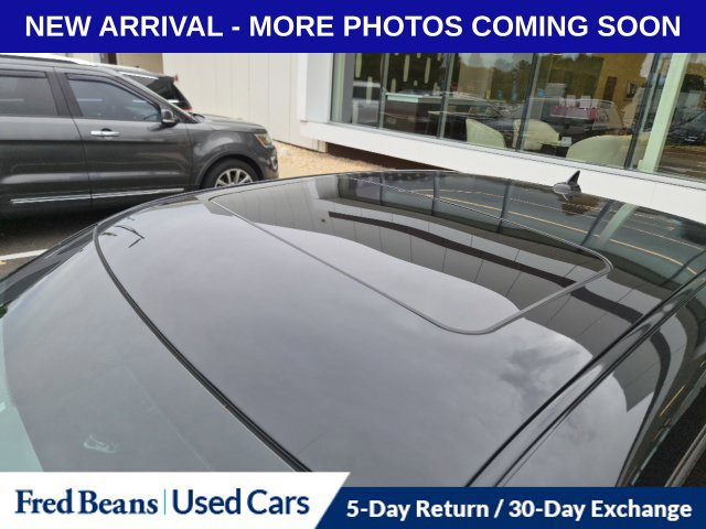 Used 2018 Dodge Challenger GT w/ Driver Convenience Group AWD/4WD image 11