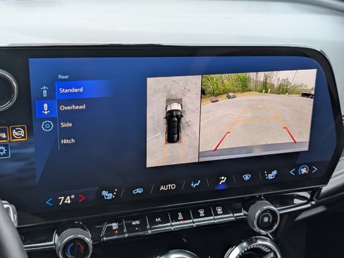 Used 2024 Chevrolet Blazer EV LT AWD/4WD image 27